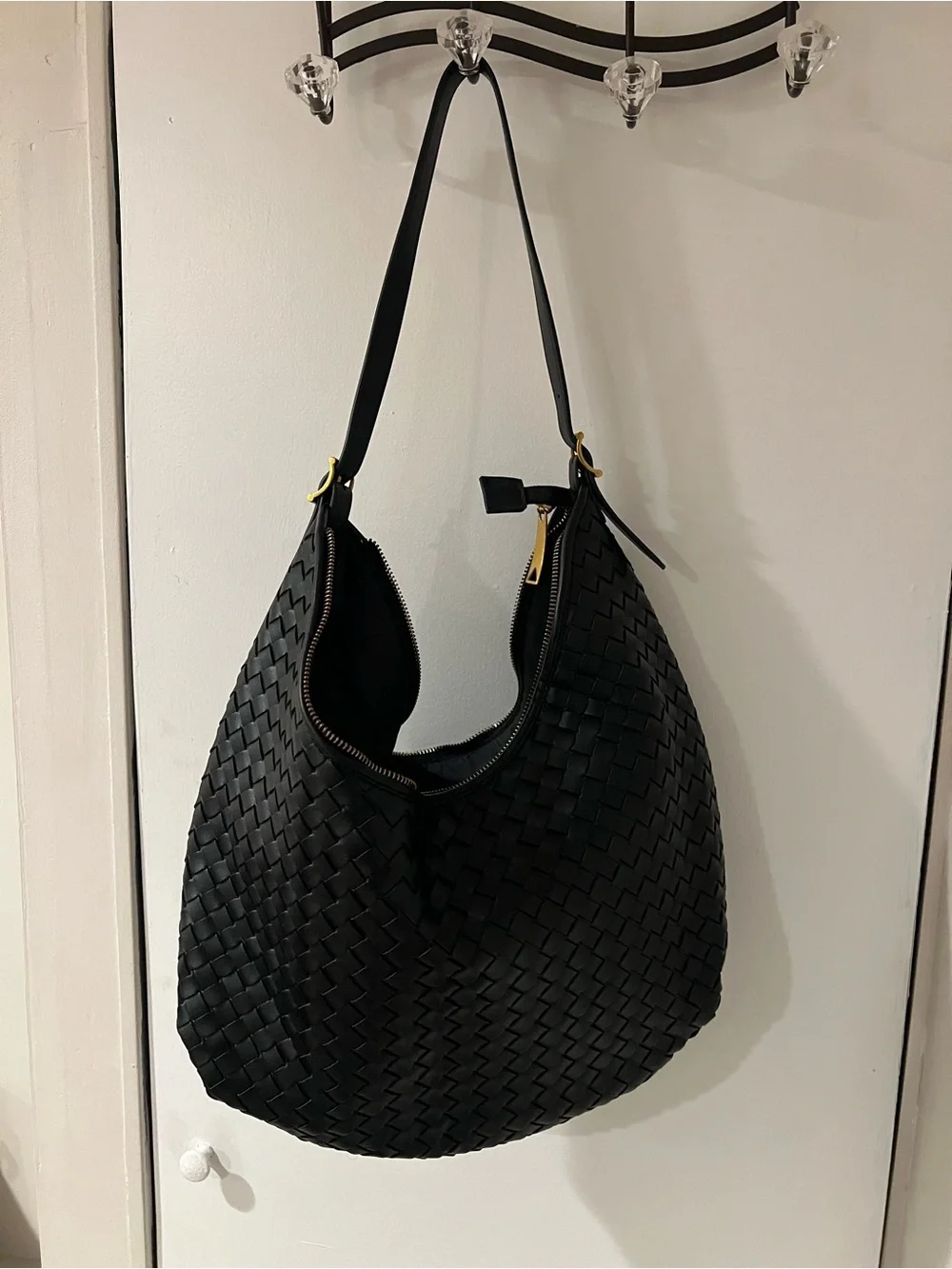 Woven Shoulder Handbag